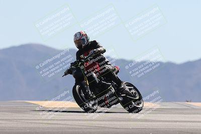 media/Oct-13-2025-Moto Forza (Mon) [[a66d839500]]/3-B Group/Session 4 (Turn 9)/